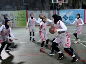 ارشيف/ لاعبات في فريق كرة سلة نسائي في جامعة جدة، الاول من نوعه في الملكة
 