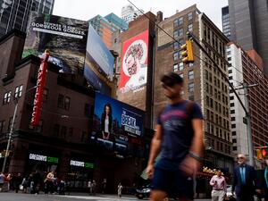 Mohamed Salah mural (Twitter)