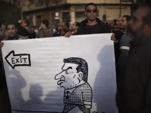 أجمعت الصحف على تاريخية الثورة المصرية 