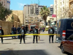 Egyptian riot police cordon off the street at the site of a bomb attack in the northern city of Alexandria, which hit a convoy of the city’s security chief, on March 24, 2018. (AFP/ File Photo)