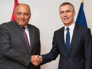 Egyptian Foreign Minister Sameh Shoukry meets with Secretary General Jens Stoltenberg, March 6, 2017. (NATO)