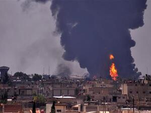 Smoke billows from Hassakeh, Syria on June 28, the day activists and Kurdish militias say Daesh employed chemical weapons against Kurdish positions in and around the northeastern city.  (AFP/File)