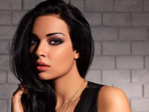 نادين نجيم ستتزوج بعد شهرين