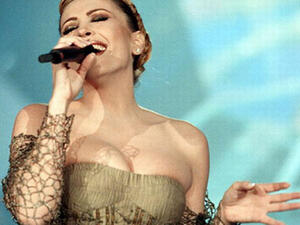 Amal Hijazi sings