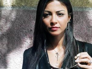 الفنانة دوللي شاهين