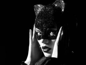 Haifa looks purrfect as cat woman