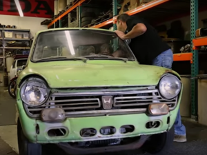 هوندا تعيد بناء أول سيارة باعتها