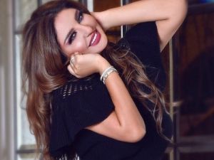 الفنانة شذى حسون