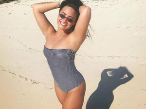 The 25-year-old singer shared a body-positive message with fans in an Instagram post Thursday amid her continued recovery from (Source: Instagram - @ddlovato)