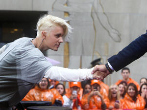 Justin Bieber: human, not trash. (Debby Wong / Shutterstock.com)