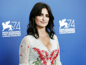 Penelope Cruz loves visiting London's Winter Wonderland. (Source: Andrea Raffin - Shutterstock)