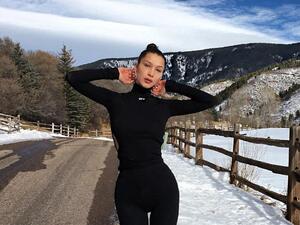 Bella Hadid strikes a pose in Aspen. (Instagram) 
