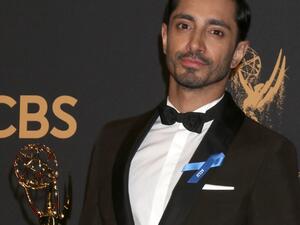 Riz Ahmed with his Emmy. (Kathy Hutchins / Shutterstock.com)