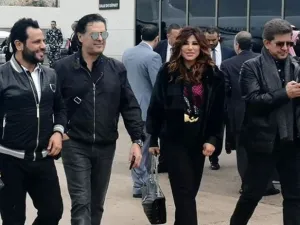 نيشان وعدد من الفنانين في طريقهم إلى محافظة العلا في السعودية لحضور فعاليات مهرجان "شتاء طنطورة" 