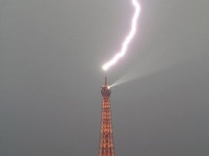 Eiffel Tower was captured hit by lightning. (Twitter)