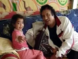 رجل أعمال لبناني يكشف نقله أموال القذافي إلى ساركوزي