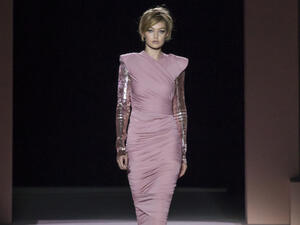 Hadid was snapped stepping out with an anti-social-media message on her mobile (Source: Ovidiu Hrubaru - Shutterstock)