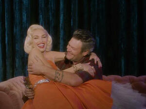 Gwen Stefani says she's not engaged to her boyfriend (Source: gwenstefani / Instagram) 