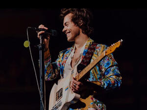 Harry Styles is to serve as a co-chair of the 2019 Met Gala (Source: hairstyles / Instagram )