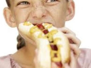 تناول اللحوم يؤثر على بلوغ الفتيات