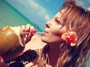 ماء جوزالهند منعش وصحي ويجدد نضارة بشرتك