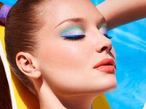 احذري وضع كميات كبيرة من الماكياج لإخفاء العيوب، فكثرتها تصبح غير مفيدة.