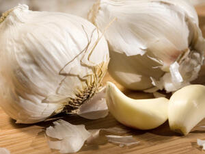تمتع الآن بفوائد الثوم.
