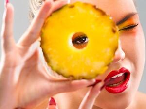  الاناناس مقشر طبيعي يساعد في التخلص من العيوب والبثور