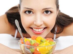 الفواكه والثمار الطازجة أفضل ما يمكن أن تقدميه لبشرتك 