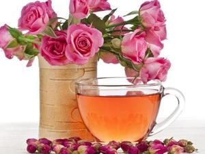 ماء الورد أسهل طريقة لانعاش البشرة