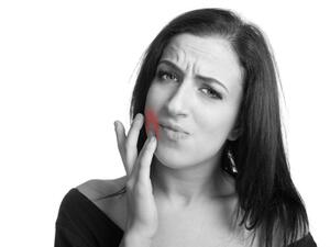 الحلويات والسكاكر يمكن أن تتلف أسنانك