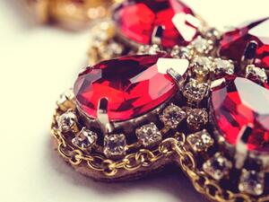 المجوهرات الراقية موضة هذا الصيف