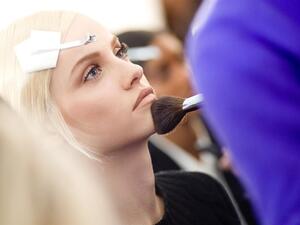 تعلمي اسرار المحترفين للتخلص من مشاكل البشرة