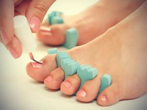 بيدكير في المنزل