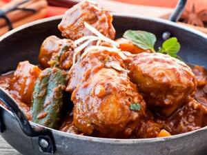 الدجاج بتوابل بالكاري 