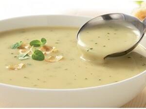 شوربة الدجاج بالخضار والكريمة