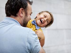 الضغوط المتعلقة بالأبوة والأمومة كان لها تأثير ضار على نمو الاطفال