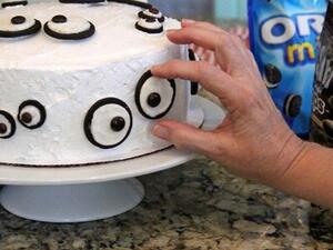 كعكة العيون للهالوين