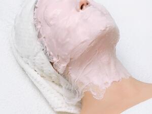 المشيمة غنية بالمواد المغذية، ولكن هل يمكن أن تضعها على بشرتك؟