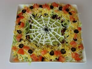 تاكو على شكل شبكة العنكبوت للهالوين