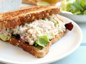 ساندويتش التونة