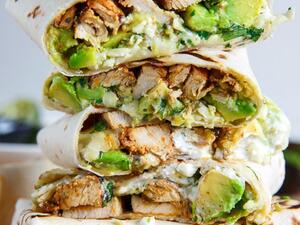 بوريتو الافوكادو والدجاج