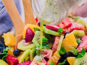 أفضل وصفة سلطة فواكه هذا الصيف