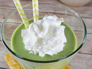 سموثي العصير الأخضر الصحي