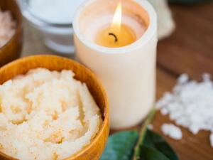 ملمع الجسم بالعسل والفانيليا