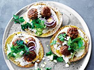 ساندويتشات كرات اللحم بالجبن