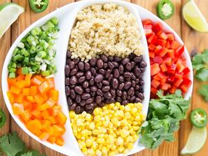 سلطة الكينوا المكسيكية