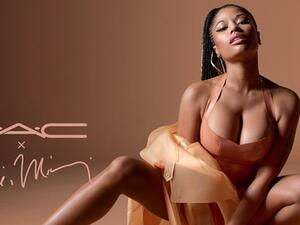 ماك كانت قد تعاونت في السابق مع المغنية الامريكية المشاكسة نيكي ميناج