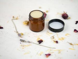 اصنعيه بنفسك: مصل للوجه بخلاصة "بريمروز"