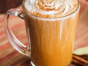 شاي لاتيه بتوابل اليقطين